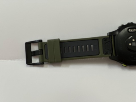 Dây quickfit rất đẹp. Dễ tháo lắp. Màu ở ngoài rất chất.