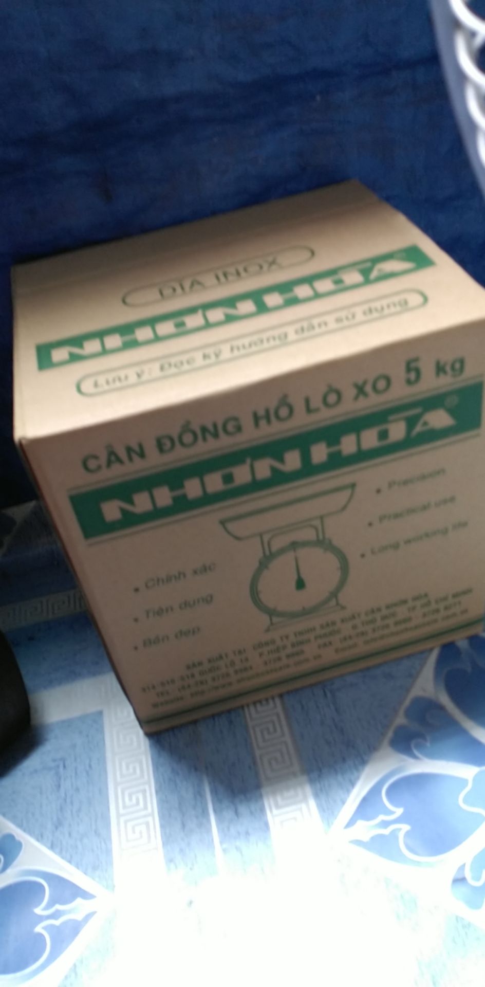 cân bi mop, không đong lắp nhua lai dc, shop ban đô lua đao, moi nguoi không len mua o shop nay. vi so tien nho len không muon lm lớn truyen. binh luân nay de cho moi nguoi tranh xa shop nay ra.