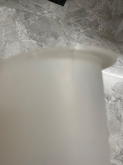 Hàng lỗi mang về đã vỡ bên trong chất lượng nhựa đểu  tốt nhất đừng mua