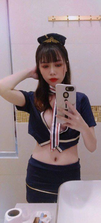 Tuyệt vời mặc vừa vặn và khá ôm Tuyệt vời mặc vừa vặn và khá ôm