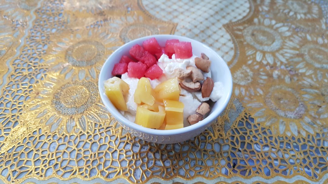 Làm 1 lần được luôn sữa chua Hy Lạp, có điều chỉnh nhiệt độ và thời gian, cắm máy trước khi ngủ đến sáng là có một mẻ sữa chua ngon lành. Mỗi lần làm dc hơn 1 lít tha hồ cho cả nhà ăn, nói chung tiền nào của nấy, hàng mấy trăm k không so sánh được. Làm 1 lần được luôn sữa chua Hy Lạp, có điều chỉnh nhiệt độ và thời gian, cắm máy trước khi ngủ đến sáng là có một mẻ sữa chua ngon lành. Mỗi lần làm dc hơn 1 lít tha hồ cho cả nhà ăn, nói chung tiền nào của nấy, hàng mấy trăm k không so sánh được.