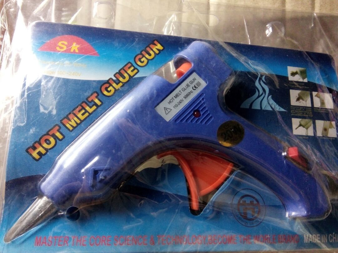 Vì kho ở Hải Phòng nên giao hàng bị muộn nhưng bù lại mình thấy đến nay dùng rất ổn, mình mua cũng hơn 1 tháng rồi. Tiki đóng hàng thì ok rồi. Còn được tặng kèm 15 cây keo, đỡ phải mua =))