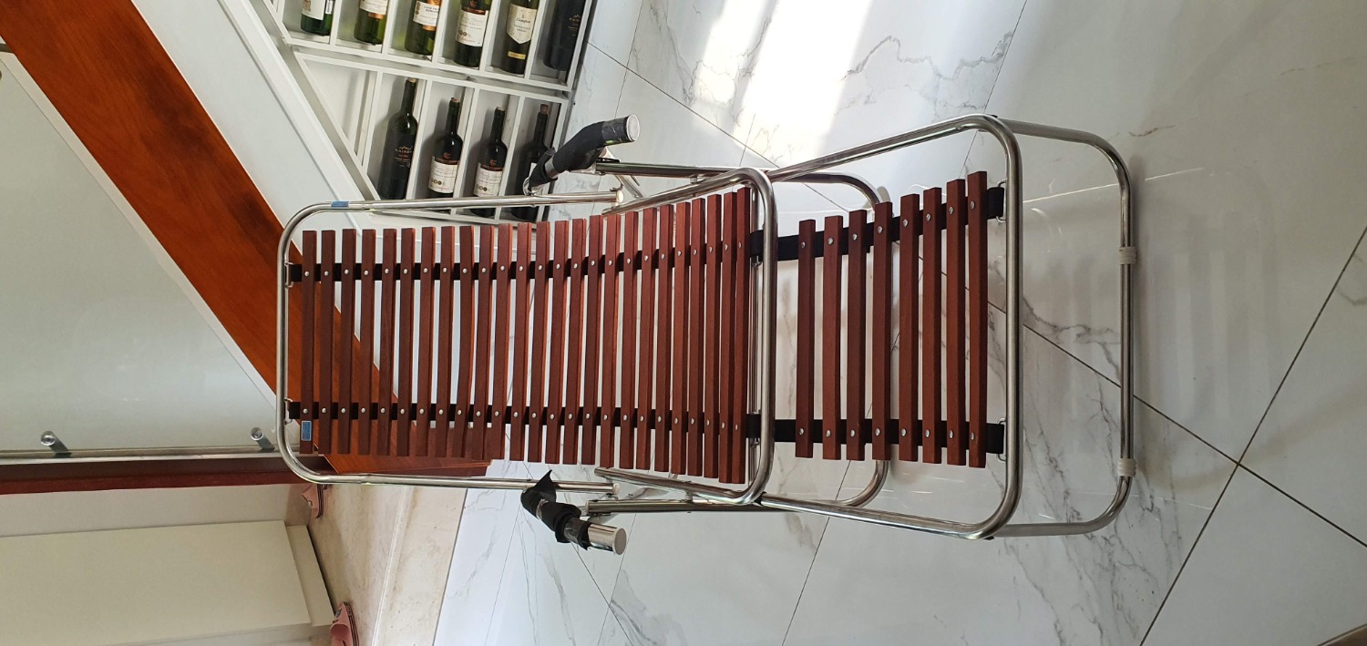 Tôi hài lòng với sản phẩm này . Sản phẩm như hình mẫu quảng cáo , khung inox chắc chắn sản phẩm đúng thương hiệu .