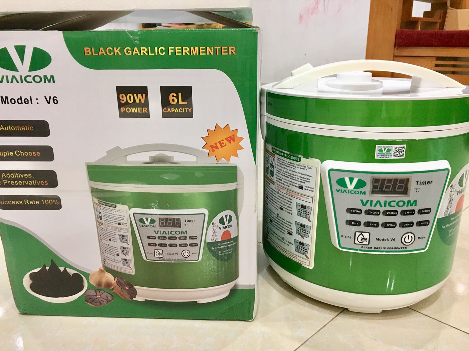 Sản phẩm tốt.Máy đẹp, chắc chắn. Máy được  đóng trong thùng giấy có cả xốp bảo vệ cẩn thận. 
Đặc biệt thích vì khay làm tỏi có tận 4 tầng .Chất liệu khay dày và đẹp. Máy có nhiều nút chọn thời gian và có cả nút xấy khô.
Mình mua tặng cho bố mẹ , ông bà khá hài lòng.