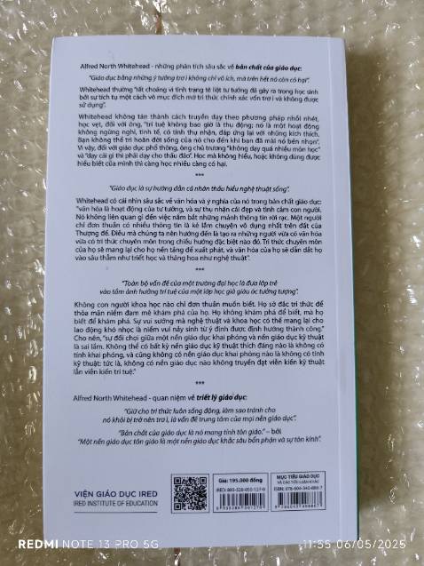 Đóng gói cẩn thận, nội dung sách hay. Rất hài lòng. Sẽ tiếp tục ủng hộ Tiki.