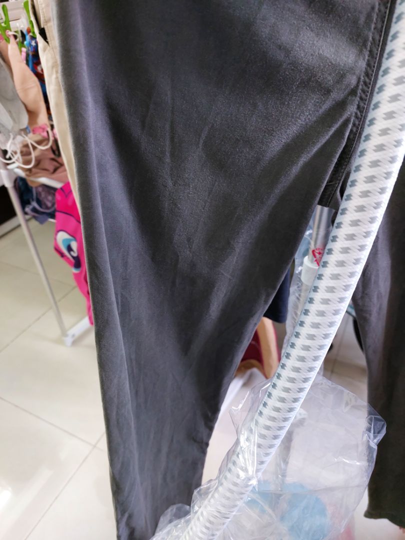 Quá kém, không như quảng cáo. Ủi rất lâu nhưng không đạt kết quả bao nhiêu.  Quần áo trước và sau khi ủi không khác nhau mấy.