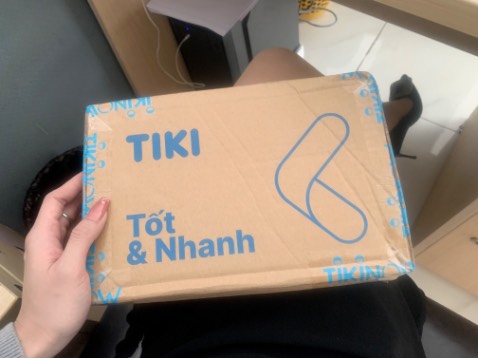 Lâu rồi mình mới mua lại sách trên tiki, giao hàng rất nhanh luôn 🥰🥰🥰 Đang bị triết học cuốn hút