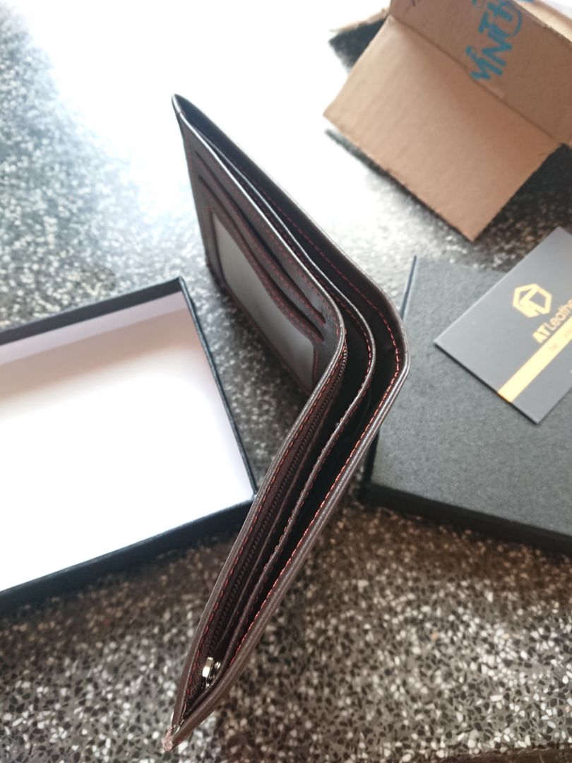 Dạ mềm, mịn, đường may tỉ mỉ, chắc chắn. Nhìn chung là đẹp, chất lượng. Đánh giá 5 sao.