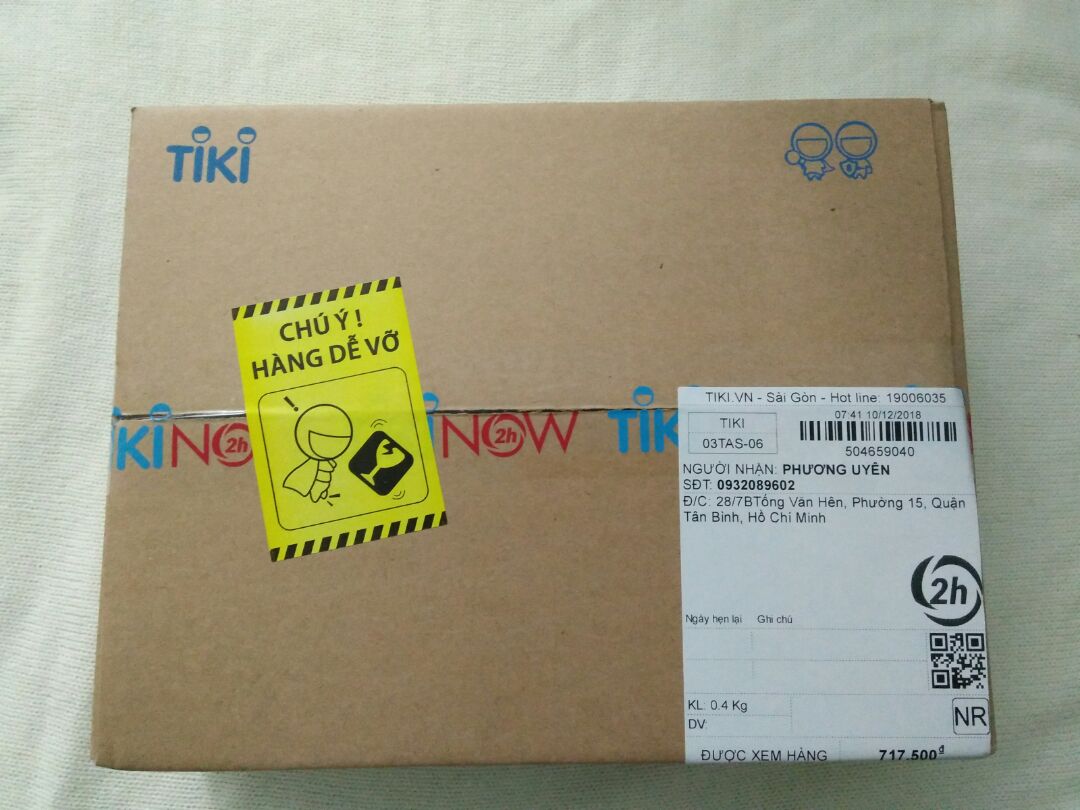 Nhận hàng xong thích cực kỳ, sản phẩm đẹp như trong hình luôn. Và đặc biệt là tiki đóng gói rất cẩn thẩn còn gắn mác là "Hàng dễ vỡ" nữa chứ. Các bạn nên sở hữu một cái khi có  lương nhé. Nói chung là rất đáng tiền ??❤