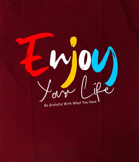 Hình in bền chắc. Mặc lâu đến nỗi áo rách rồi mà hình in vẫn còn ngon.