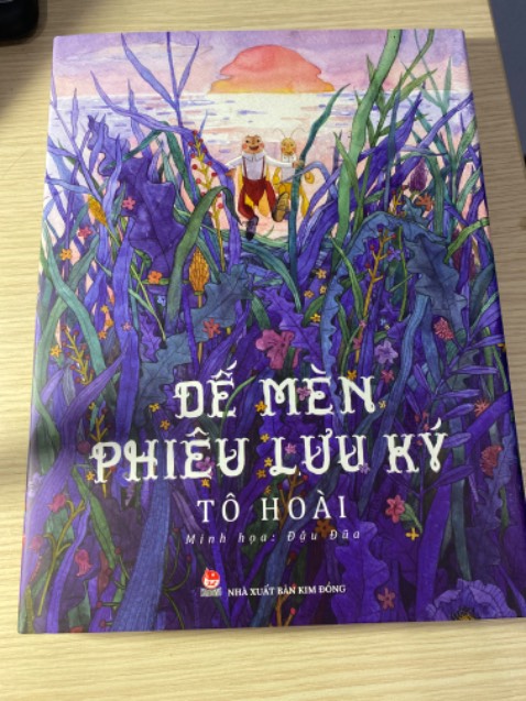 Sách rất đẹp luôn, khui hàng nhìn ưng bụng lắm.