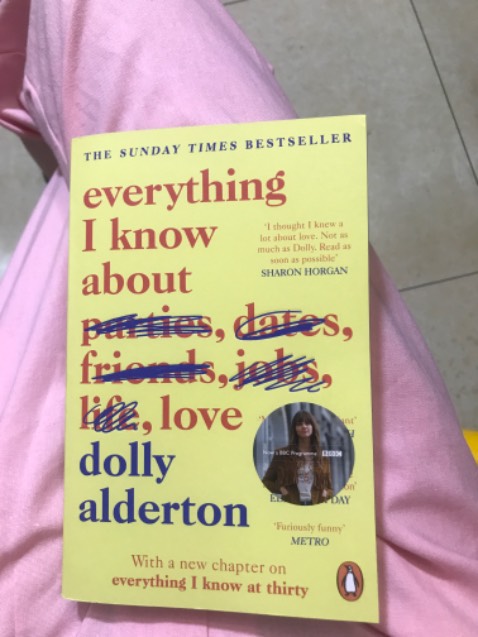 perfect book, nguyên seal sách mới thơm mình rất thích có điều có vài vết mực m không ưng lắm nhung vẫn 10ddđ sẽ ql mua perfect book, nguyên seal sách mới thơm mình rất thích có điều có vài vết mực m không ưng lắm nhung vẫn 10ddđ sẽ ql mua