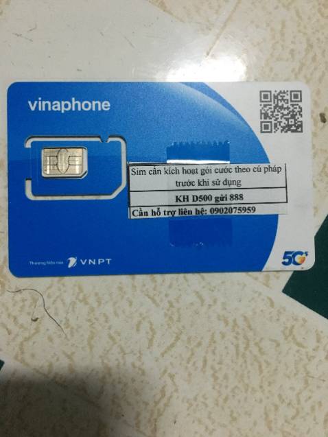 Người bán sim 4G này đã *** dối khách hàng: Tôi mua sim 4G này vào ngày 20/01/2022, ngày 27/01/2022 tôi lắp sim vào điện thoại và nhắn tin "KH D500" gởi 888 theo hướng dẫn ghi trên khung sim, thì tổng đài nhắn tin sim đã được kích hoạt vào ngày 31/10/2021, tức là sim của tôi đã được kích hoạt trước đây 3 tháng,. Vậy sim 4G của tôi chỉ còn thời hạn sử dụng 9 tháng chứ không phải 1 năm như người bán nói.