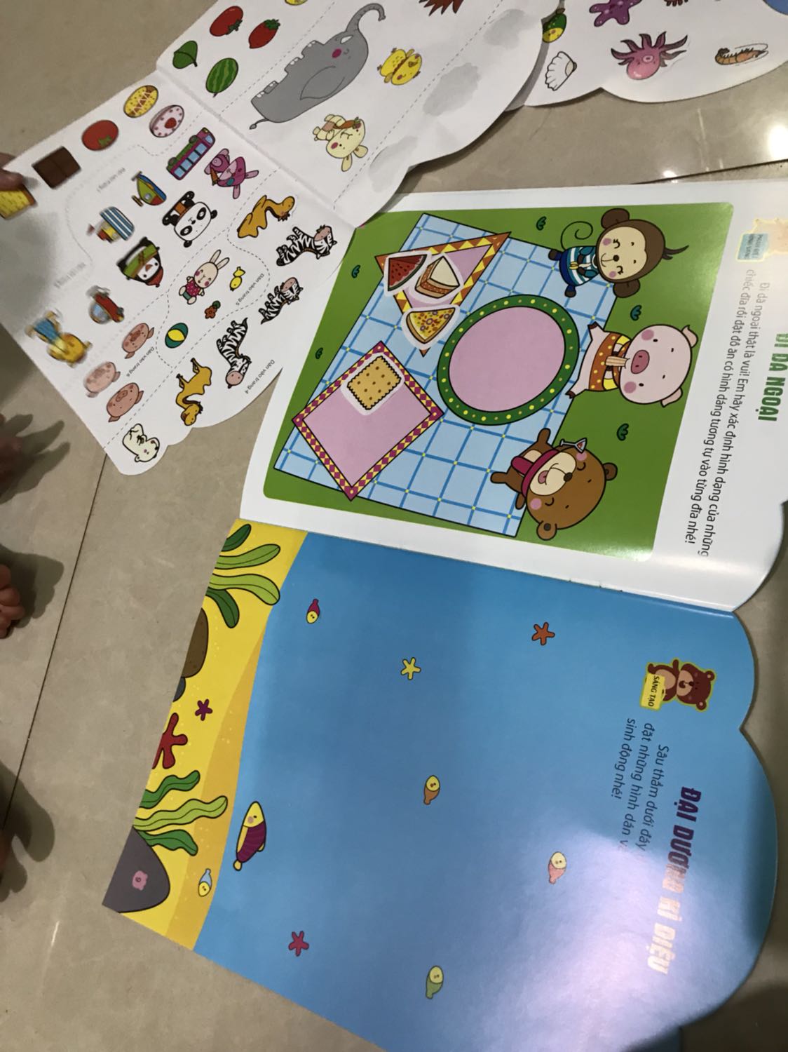 Giá khá cao nhưng mà bé thích thì cắn răng mua thôi. Giao vận chuyển lâu quá shop