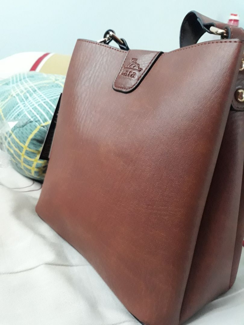 Mẫu mã đẹp và tốt. Shop tư vấn nhiệt tình.