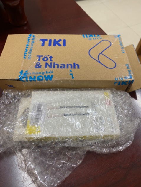 Cảm nhận sau khi dùng được 2 tuần. Dây xạc trông rất bền, tiếp nối dây và đầu xạc chắc chắn. Giao hàng đúng hẹn.