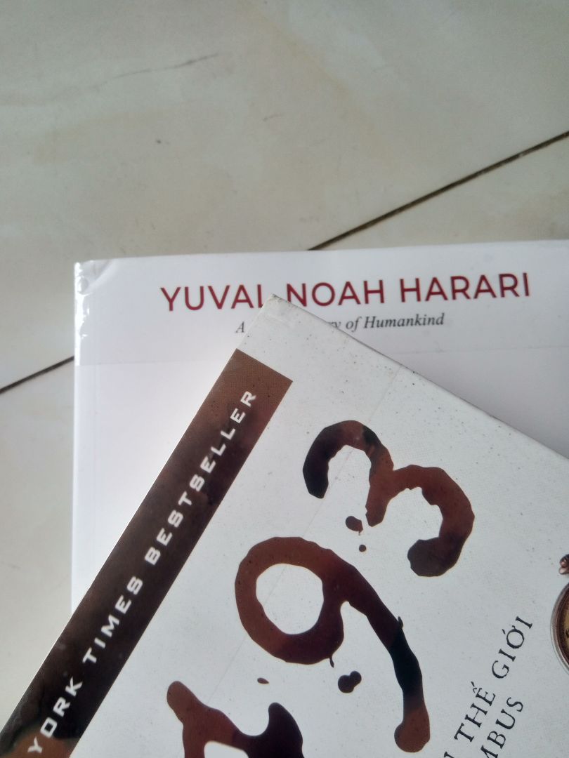 nội dung sách hay lý giải thiết phục người đọc , Tuy nhiên phần đóng gói quá tệ , sách không được chèn mút xốp nên đã làm các góc cạnh bị hư hỏng làm giá trị của sách . Tôi đề nghị lần sau tiki chèn mút xốp vào , phí phát sinh tôi trả .