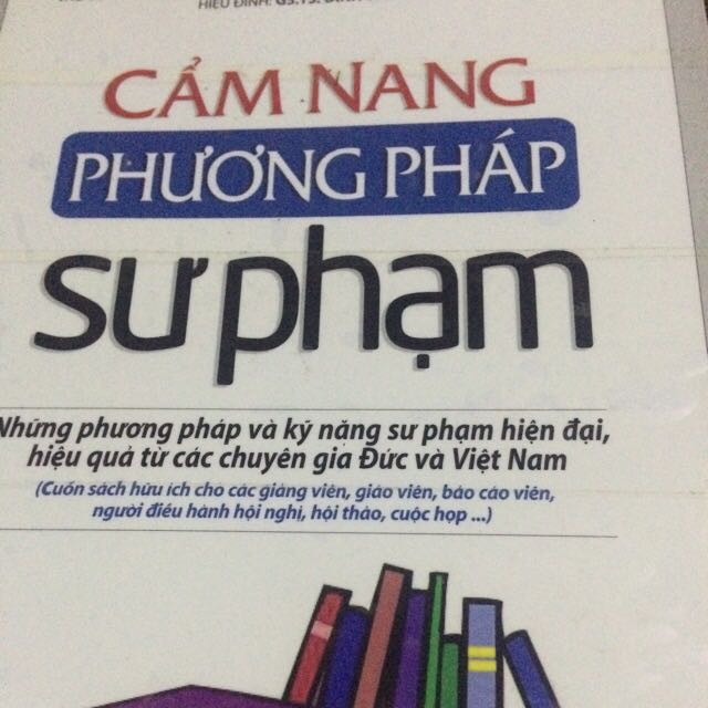 Giao hàng siêu nhanh, mình đặt hôm qua nay đã nhận được. Bọc rất kĩ càng, mình chưa đọc được nhiều nên chưa đánh giá được nội dung kĩ nhưng xem qua rất ổn.
