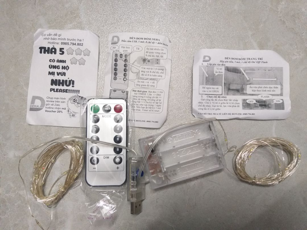 shop giao hàng nhanh vler, shipper gọi xuống nhận hàng còn bất ngờ :v đèn thì khỏi ý kiến gì luôn, sáng ấm hơn kỳ vọng nhiều, cơ mà điện thoại cùi chụp sai màu rùi, ở ngoài ấm đẹp lắm nha mn. shop có tâm còn kèm cả hướng dẫn sử dụng chi tiết.