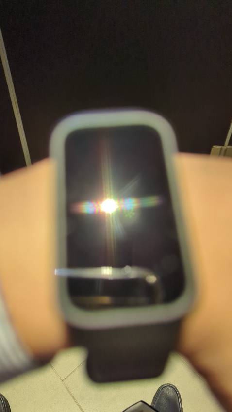 Gọn gàng thời trang và pin lâu được gần 3 tuần