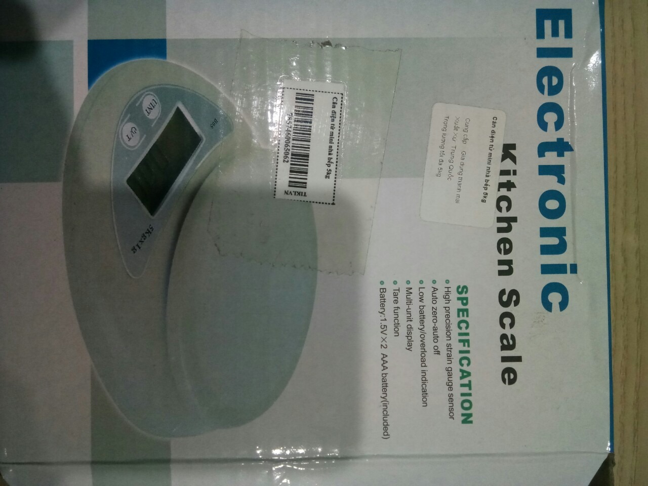Hàng nhận lúc hơn 10h 22/10, mình đã bỏ pin kèm theo của Tiki vào, làm theo hướng dẫn, có thử pin mới khác nhưng cân vẫn ko hiển thị số lên. Tiki xử lý vấn đề này giúp ạ.
