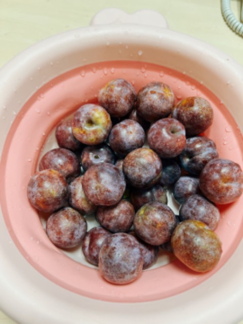 Sản phẩm quạt mạnh mát nhưng hơi ồn , dễ lắp ráp