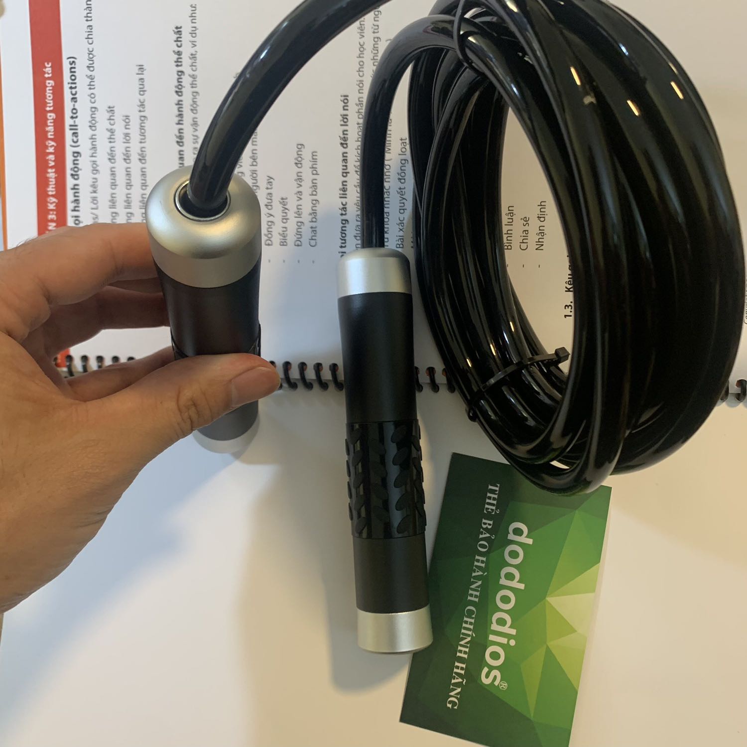 Ship nhanh quá trời! Vừa đặt xong đã nhận rùi hú hồn 
Giá cả như này hợp lý rùi ạ Cơ mà quên mất không đặt cái thảm yoga của shop nên giờ lật đật mua 1 cái nữa
Tặng shop 5 sao vì chăm sóc khách hàng có tâm ghê lun
À, nhớ tặng em mã giảm giá nha nãy nhắn mà em quên mất chưa lưu