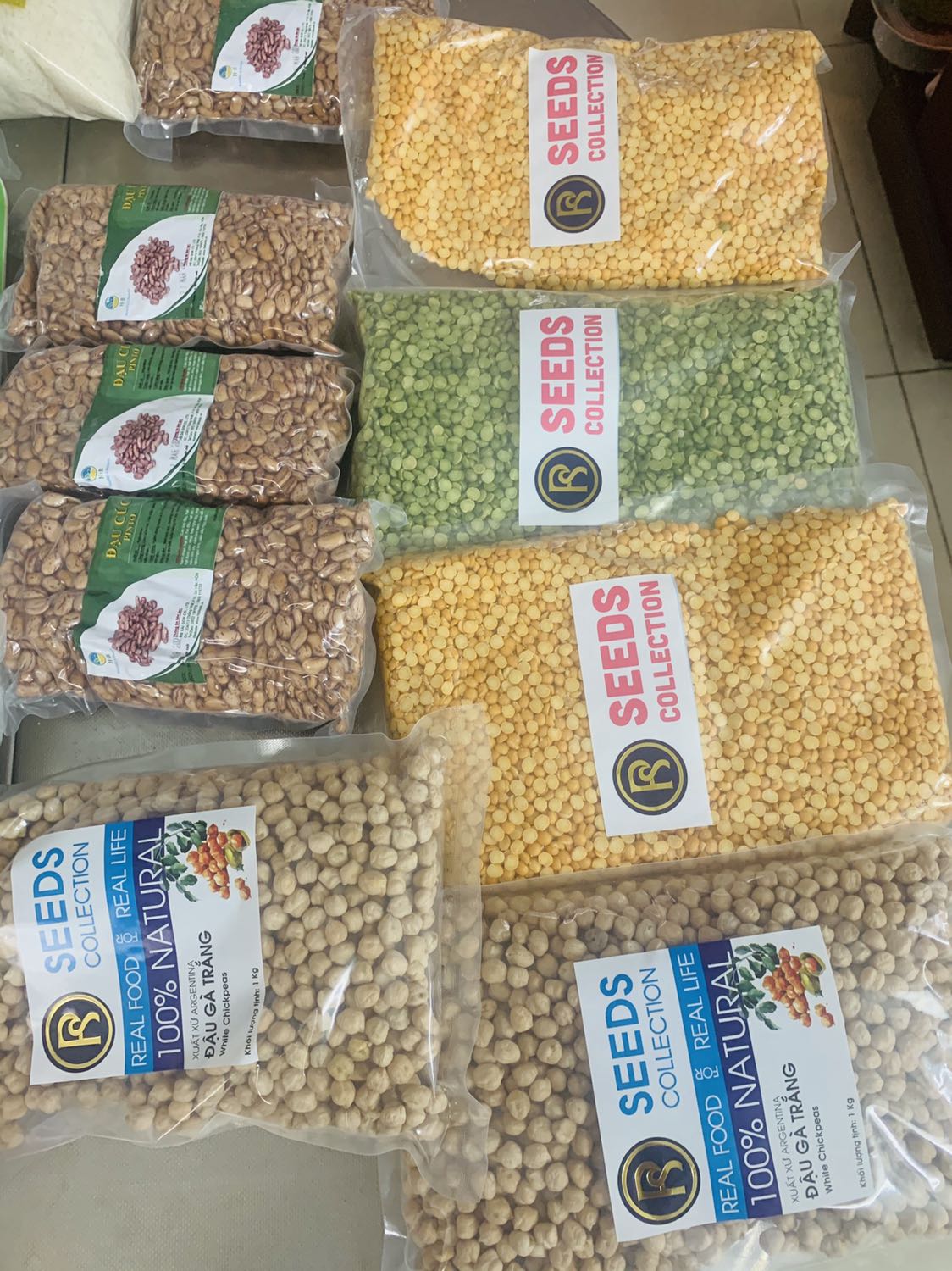 Giao hàng nhanh , đóng gói bao bì kĩ đẹp 
Đậu nhìn rất đẹp .
Có nhãn hiệu nguồn gốc xuất xứ đàng hoàng 
Rất hài lòng khi mua shop này