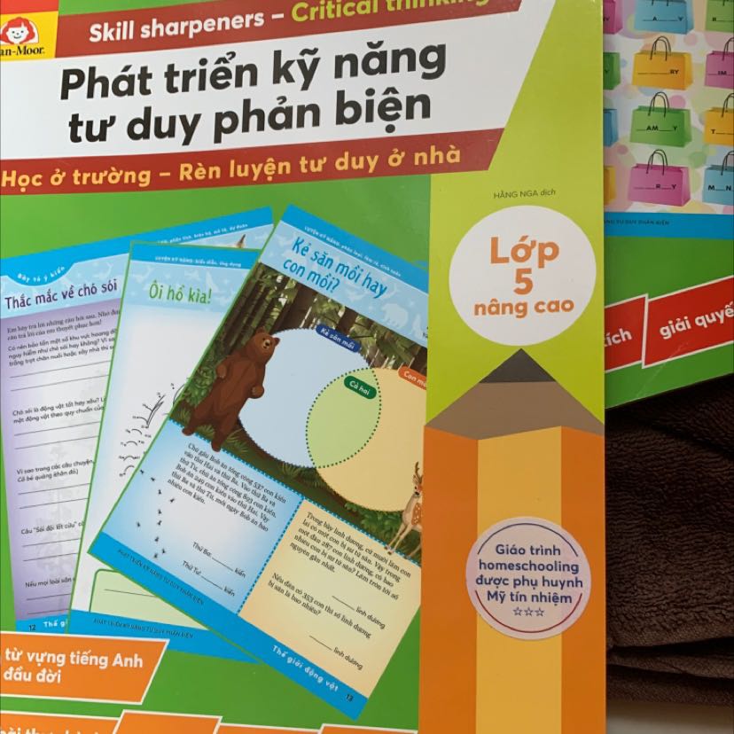 Sách đẹp. Nội dung hay. Ship thì quá lâu đến độ m ko nhớ nổi đã đặt hàng lúc nào