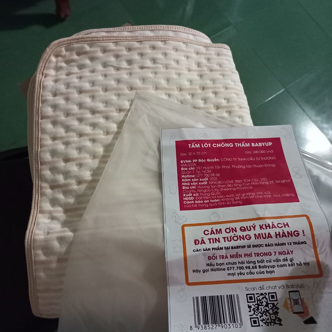 chưa xài nên chưa rõ ntn, nhưng tấm lót mềm, đường may đẹp, màu sắc dễ thương. Đóng gói tốt, có túi zip bảo vệ