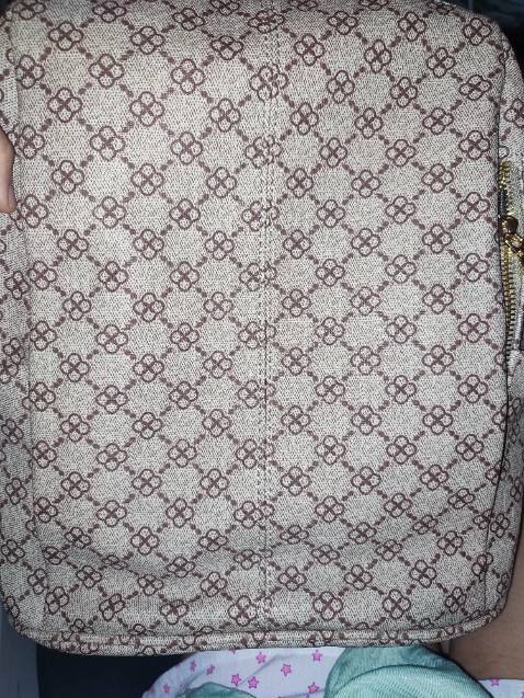 Chất liệu vải đẹp nhé. Nên mua nhà m.ng