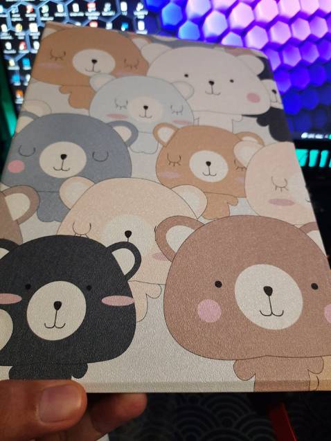 This casing is so beautiful...The material used has a very nice quality.