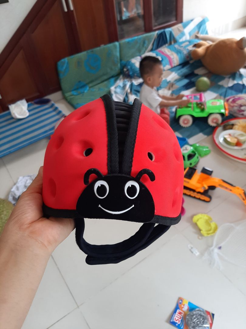 nón như hình. chất liệu chuẩn tốt . form hơi cạn ko đẹp như mong muốn lắm.