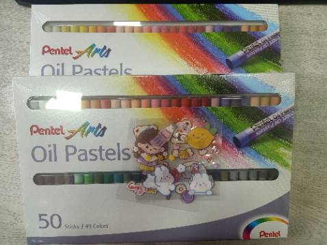 Sáp dùng tốt, màu lên đậm. Yếu điểm của sáp dầu vẫn là dễ gẫy.