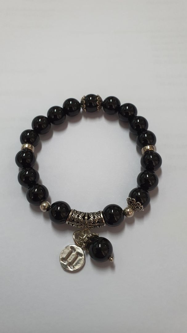 vòng đẹp, tiếc là lỗi thiếu 1 hoa bạc như hình kèm theo