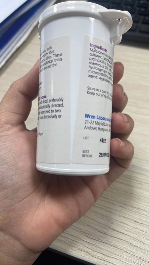 Tôi cảm thấy mình mua hàng không đúng chất lượng. Lo sợ hàng fake, tem dán xộc xệch