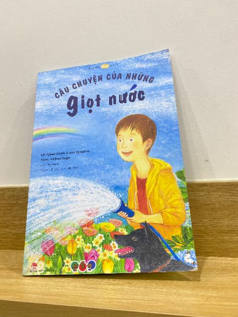 sách rất bổ ích, có kiến thức nhưng cũng dễ hiểu cho các bé. sẽ ủng hộ tiếp