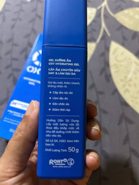 Ko thích xài kem dưỡng dính dính bết bết mà loại này thấm nhanh, làm dịu da tốt, chính hãng roto