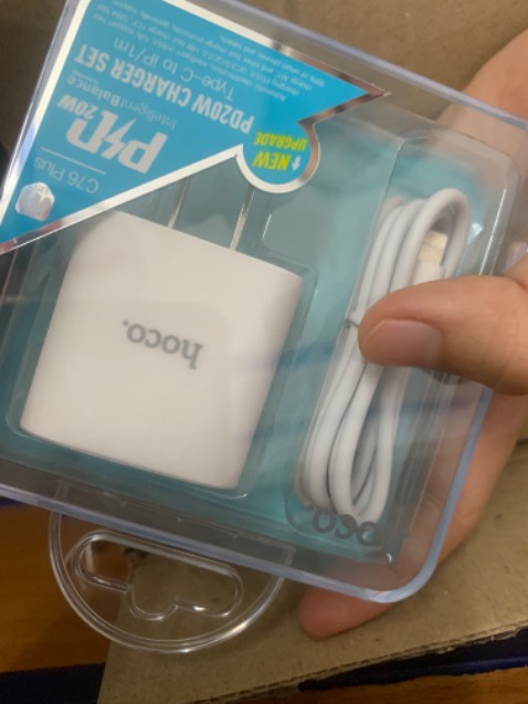 Sạc nhận đúng mẫu, sạc nhanh. Tốt