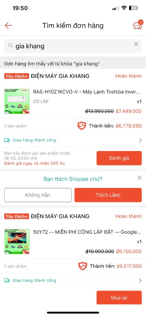 Shop Gia Khang rất tệ. Tôi đã mua nhiều món hàng của shop, cả trên *** và trên tiki. Mọi việc đều ổn cho đến khi tôi đặt mua máy nước nóng Panasonic, khi vừa khui hàng tôi phát hiện sản phẩm không đúng như ý tôi nên vội gói lại trả hàng cho shop theo điều khoản được trả hàng trong vòng 7 ngày. Mọi chuyện bắt đầu tệ đi khi tôi nhận được nhiều cuộc điện thoại từ shop Gia Khang vói ý là tôi không được trả hàng, do lỗi của tôi, do tại bị kia nọ bla bla bla...
Tôi vẫn giữ ý định trả hàng thì khi hàng về đến shop Gia Khang thì họ nói tôi đã sử dụng, máy bị trầy, khiếu nại với *** các kiểu.. với ý định là không nhận hàng hoàn trả.
Thật ra đối với tôi, số tiền 3tr7 cũng không là gì lớn, nhưng thứ nhất là tôi không mua được đúng món mình cần, thứ hai là thái độ của shop Gia Khang rất khó chịu, kiểu như lỡ mua rồi thì phải chịu, và ghét nhất là đổ thừa tôi đã sử dụng máy trong khi tôi thậm chí còn chưa mở nilong gói hàng ra.
Qua việc này, tôi muốn chia sẻ:
1/ Cân nhắc khi mua hàng tại shop Gia Khang. Khi có vấn đề phát sinh bạn sẽ không còn là khách hàng yêu quí đâu.
2/ Nếu có ý định mua hàng của shop Gia Khang thì nên tìm shop khác.
Giờ là thời thương mại điện tử, nơi khách hàng được chọn lựa và được quyền TRẢ HÀNG LẠI KHI MÓN HÀNG ĐÃ MUA KHÔNG ĐÚNG Ý.
Cảm ơn các bạn đã đọc và mình sẽ không bao giờ mua hàng của Gia Khang nữa.