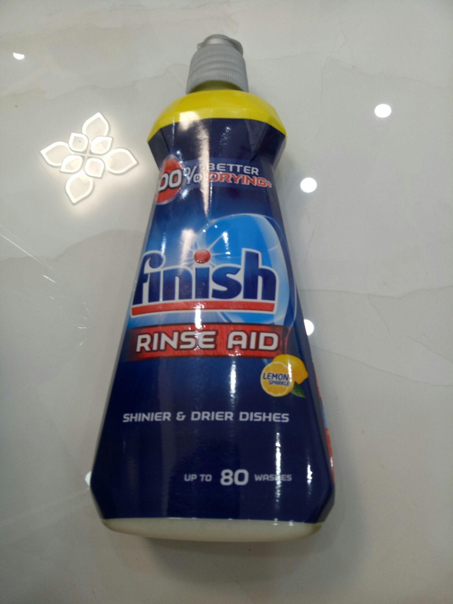 hàng cận date sản xuất từ tháng 8/2019