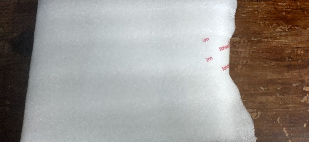 Sách được đóng gói kĩ lắm, không bị móp méo gì cả. Giao hàng thì nhanh cực, mình mới đặt hôm qua thì này đã tới rồi.