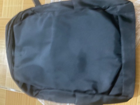 Balô đẹp, đường may kĩ , chất liệu vải tốt, giá rẻ , nên mua.