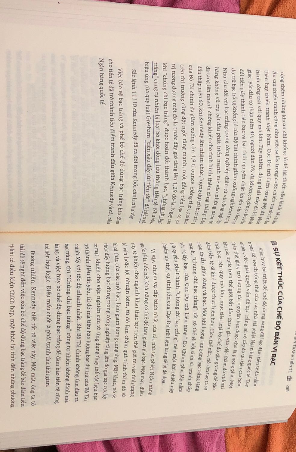 Sách rất là hay
Đối với mình nó như một cuốn sách cốt tuỷ hiểu về tài chính

Đọc nó mình mới ngẫm ra là nên học lịch sử của bất cứ lĩnh vực nào mà bạn muốn tìm hiểu sâu. Vì lịch sử có thể lặp lại hoặc nói cho bạn biết hiện tại và tương lai.

Cuốn sách hay
Cảm ơn Tiki và nhà xuất bản!