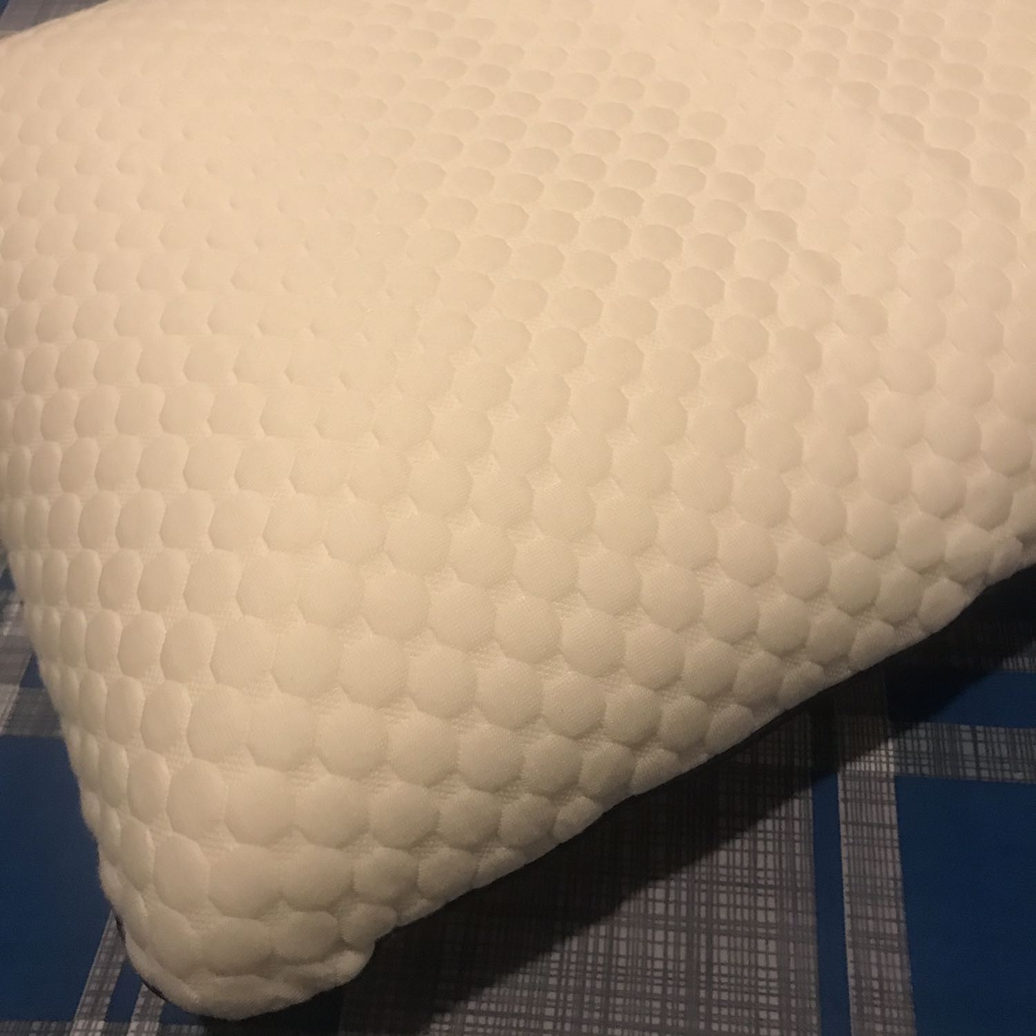 Gối nằm rất đã, đỡ hẳn đau cổ sau 1 đêm ngủ dậy. Điều đặc biệt mình thích nhất là dịch vụ chăm sóc khách hàng quá tuyệt vời. Không có gì để chê, Mình sẽ tiếp tục giới thiệu bạn bè người thân sử dụng gối. Hi vọng Nooz sẽ ra thêm nhiều sản phẩm nữa như là gói ôm chẳng hạn.