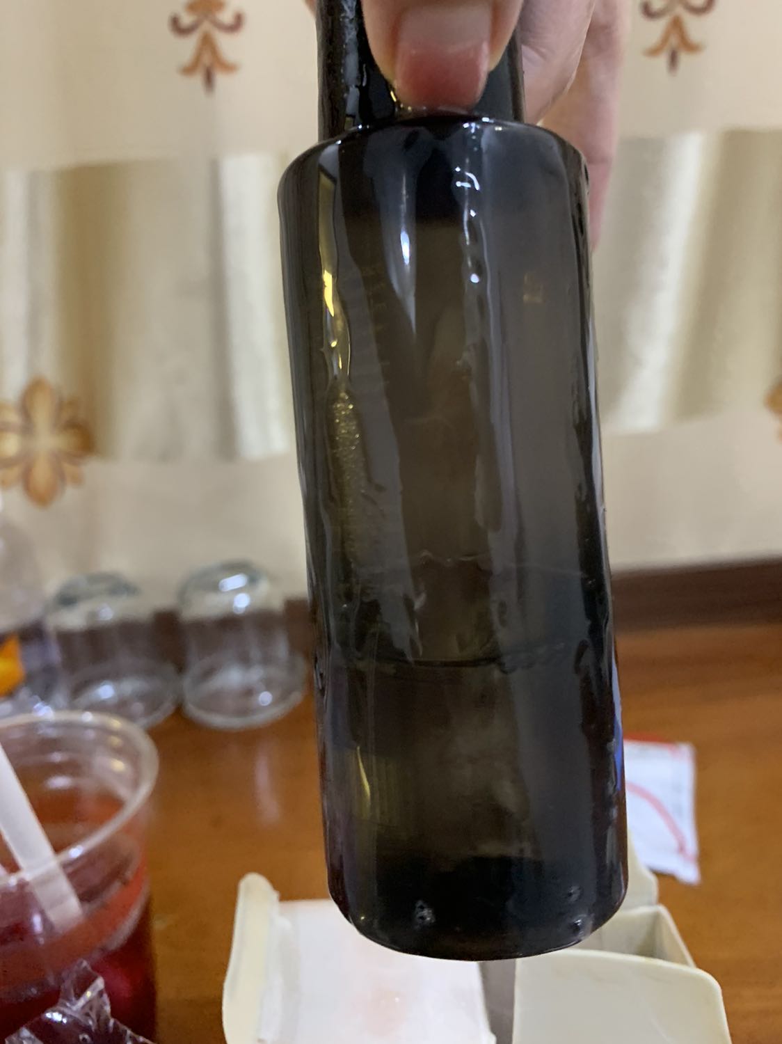 Sp mình mua bị đổ hết 2/3 chai lúc mở hộp.