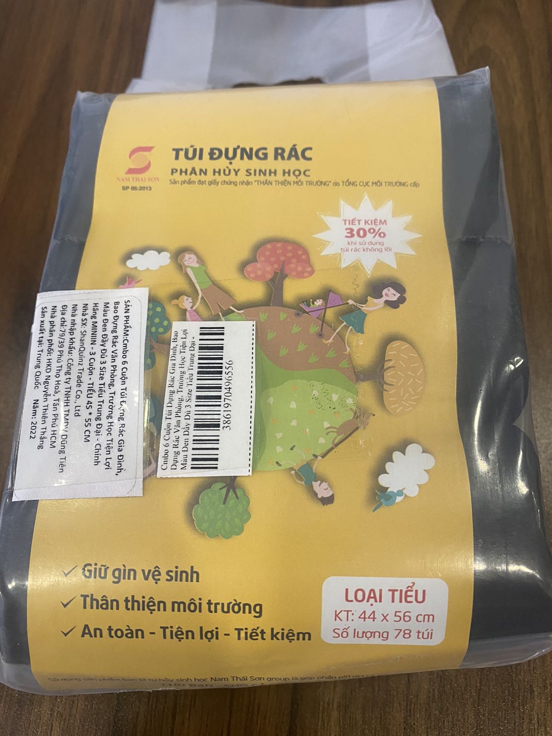 Chưa gửi đánh giá đã bị mặc định 5 sao. 1 sao cho shop vì 2 lần đặt mua size đại đều gửi size tiểu. Lần đầu mình còn tưởng mình chọn nhầm, nên lần 2 mình đã kiểm tra lại nhiều lần trước khi đặt nhưng vẫn giao cho mình size tiểu. Chưa bao giờ phải lên comment trên tiki như lần này. Chưa gửi đánh giá đã bị mặc định 5 sao. 1 sao cho shop vì 2 lần đặt mua size đại đều gửi size tiểu. Lần đầu mình còn tưởng mình chọn nhầm, nên lần 2 mình đã kiểm tra lại nhiều lần trước khi đặt nhưng vẫn giao cho mình size tiểu. Chưa bao giờ phải lên comment trên tiki như lần này.
