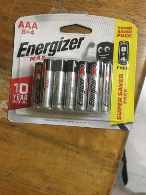 Toi mua 3 set pin AA 140k/ set mà lại giao pin AAA. Hình 1, là mặt hàng tôi chọn. Hình 2 là mặt hàng giao. Vui lòng đổi lại nha shop. Xin hướng dẫn thủ tục đổi