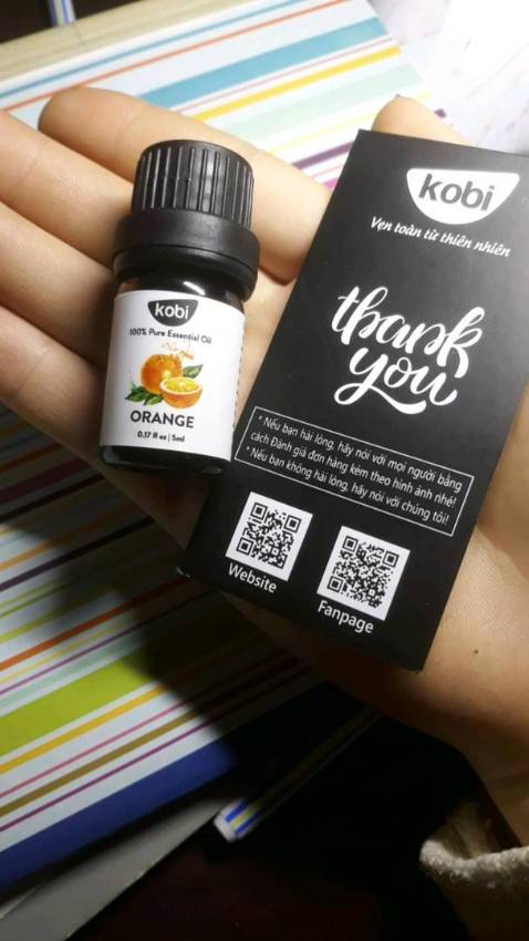 Mùi hương của sản phẩm ngọt ngào và nhẹ dịu, không có bị hắc làm mình rất chi là ưng. Shop cũng đóng gói rất nhỏ gọn, xinh xắn. Anh shipper đẹp trai và tốt bụng. 
Đáng giá sản phẩm. Đáng gia đồng tiền. Mọi người ủng hộ shop nha ❤❤❤