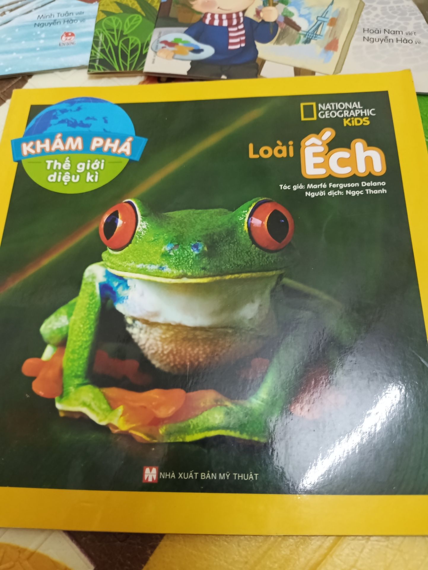 Sách rất hay, mình đọc còn thấy thú vị, bạn nhỏ nhà mình thích lắm. hình ảnh đẹp, sắc nét. Giao hàng nhanh.